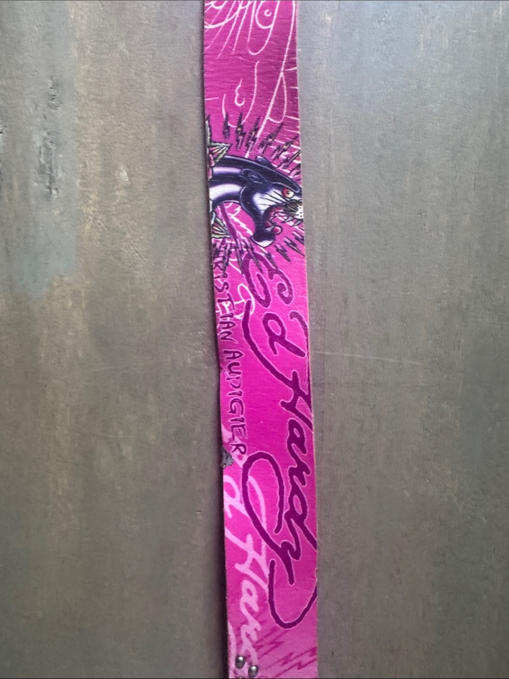 Ed Hardy Hot Pink Graphic Leather Belt with White Loops - Picture 2 of 4